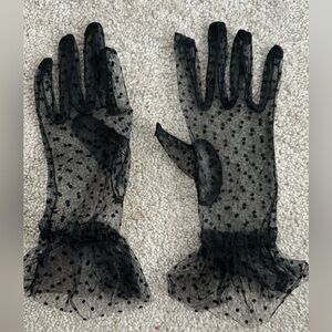 Zara brand new limited edition net gloves